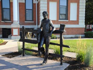 Looking For Lincoln Along Historic Route 66 in 2023