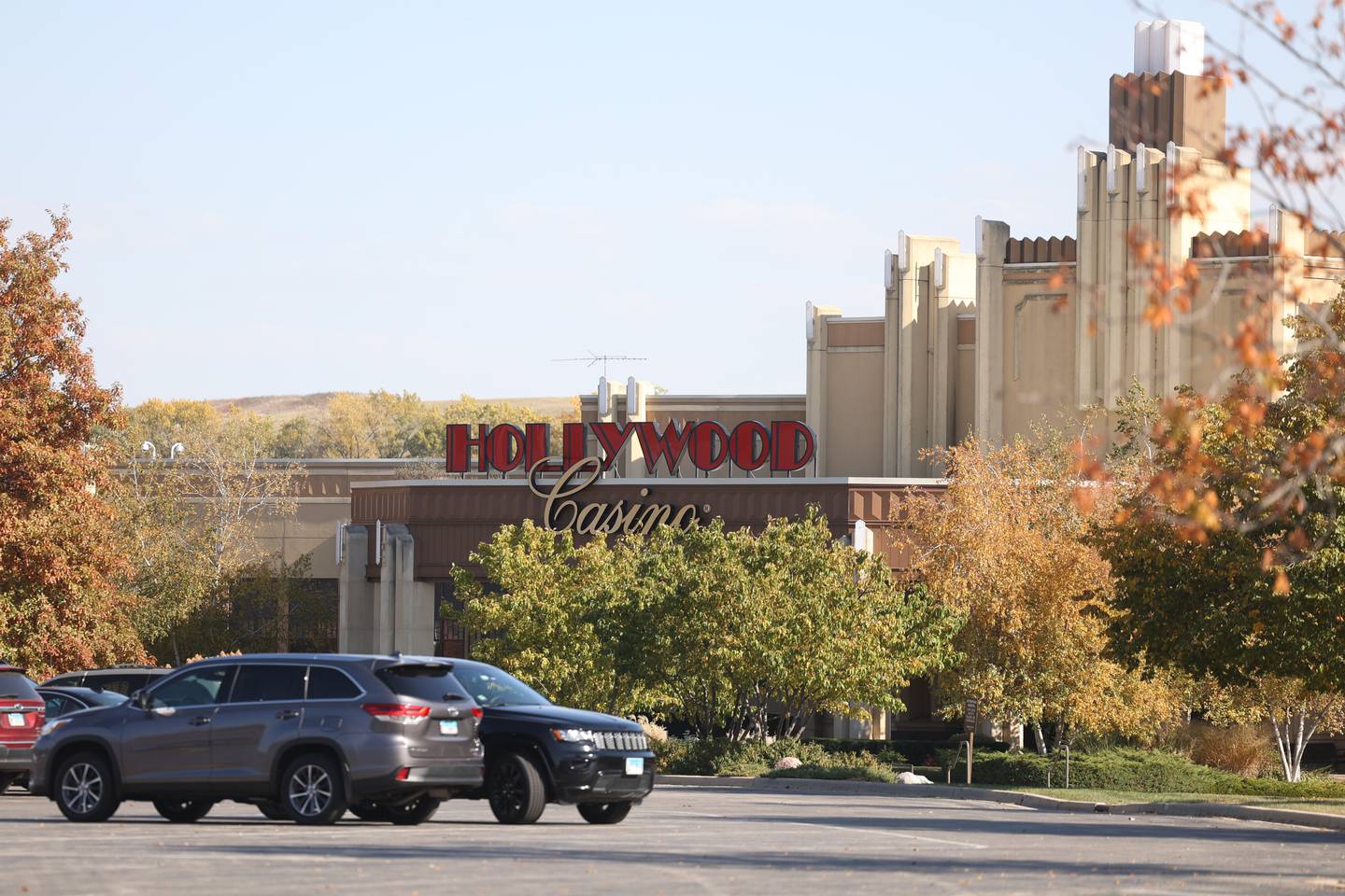 Penn Entertainment Inc. announced on Monday that it will relocate the Joliet Hollywood Casino to Rock Run Crossings development near the I-80 and I-55 interchange.